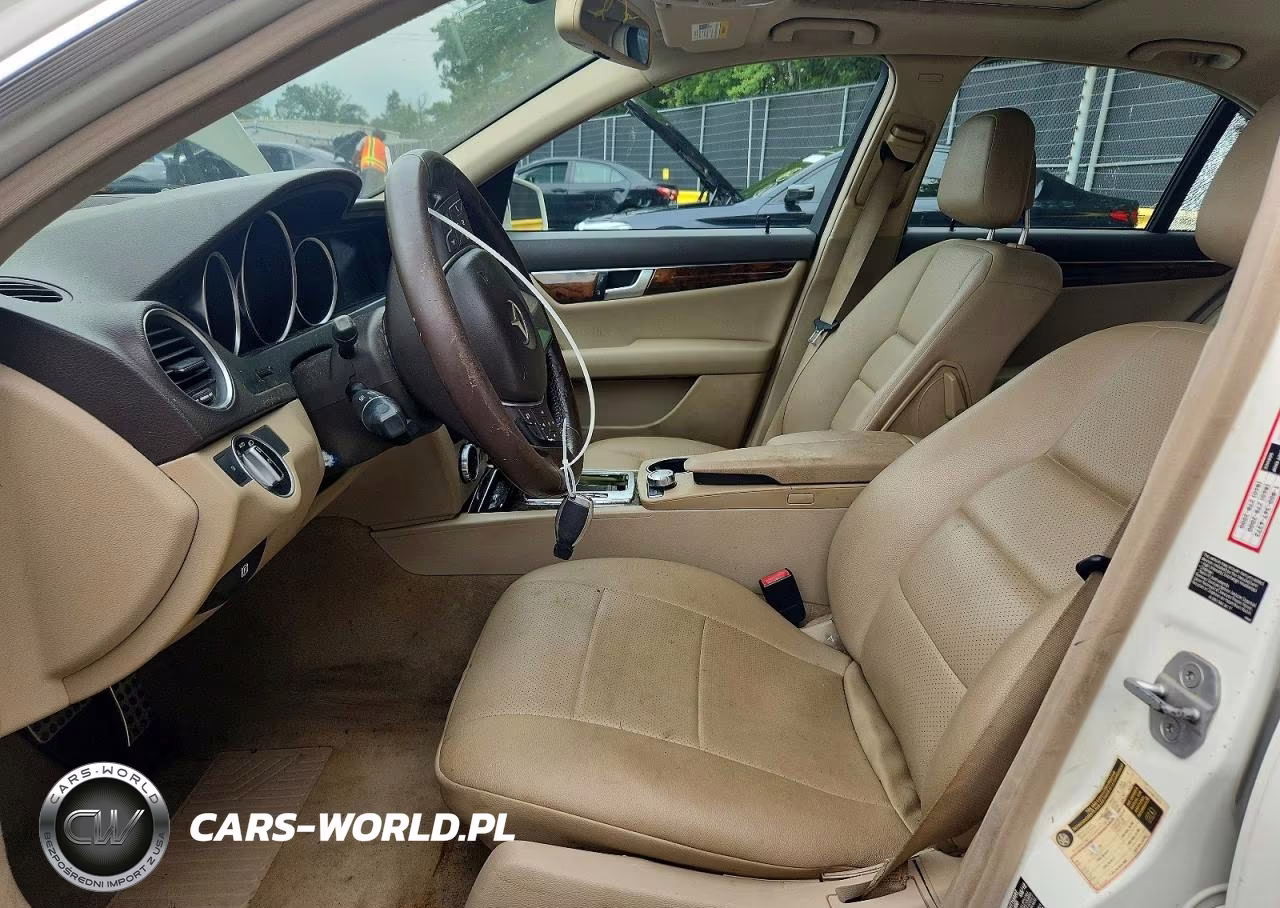 2012 Mercedes-Benz C 300 4Matic VIN:WDDGF8BB3CR226324 - 7