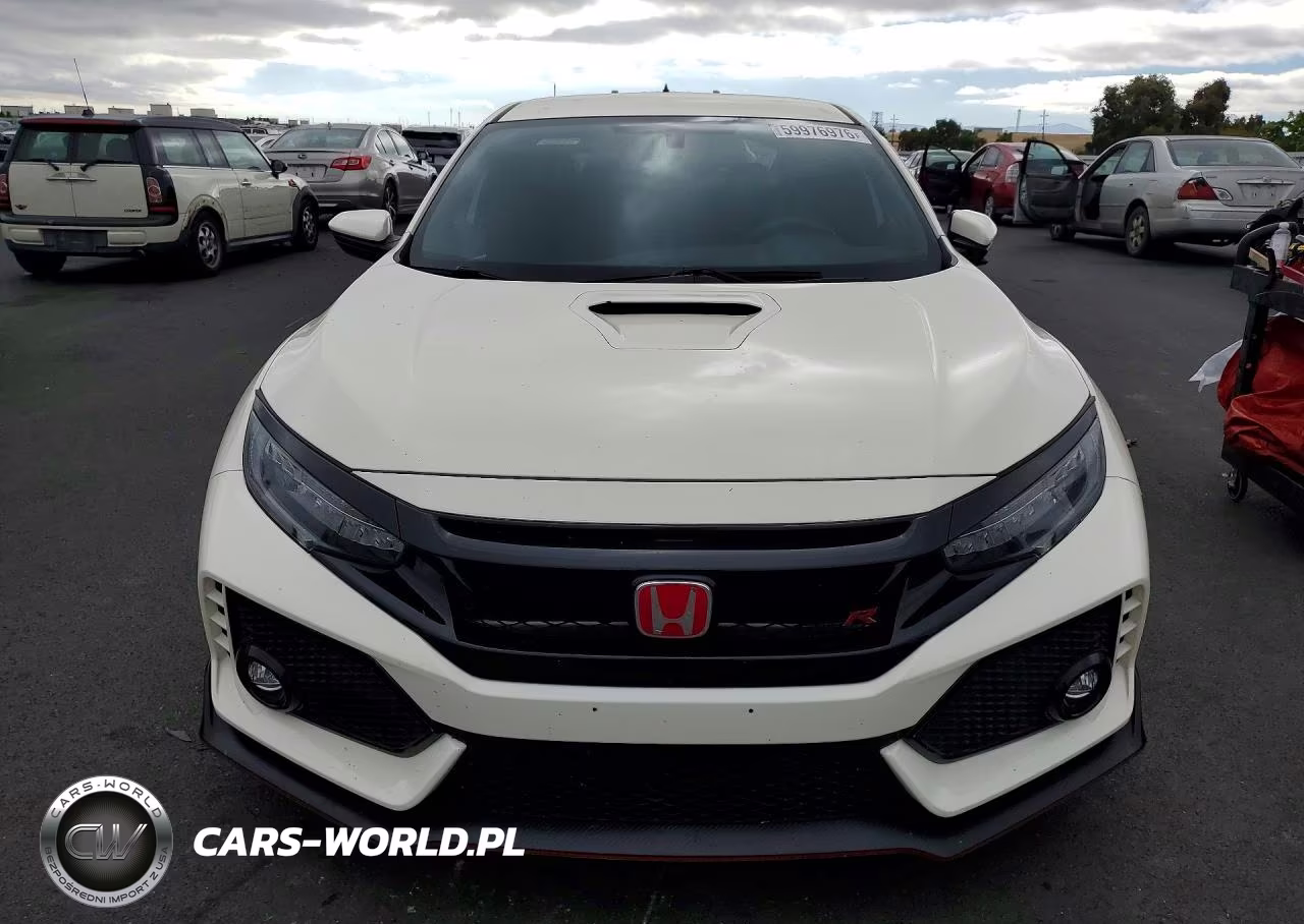 2018 Honda Civic Type-R Touring VIN:SHHFK8G77JU203913 - 5