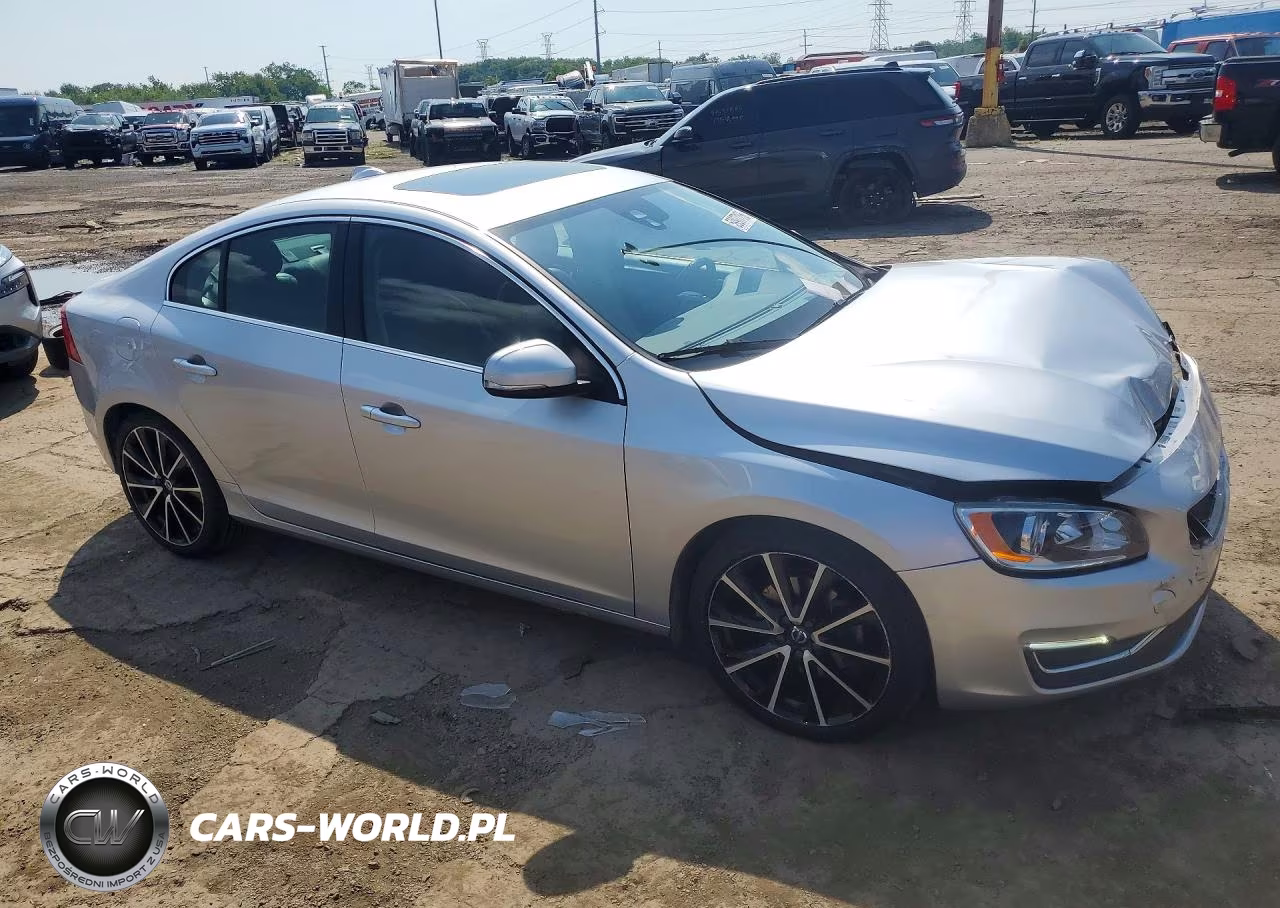 2016 Volvo S60 Premier VIN:YV126MFK4G2411806 - 4