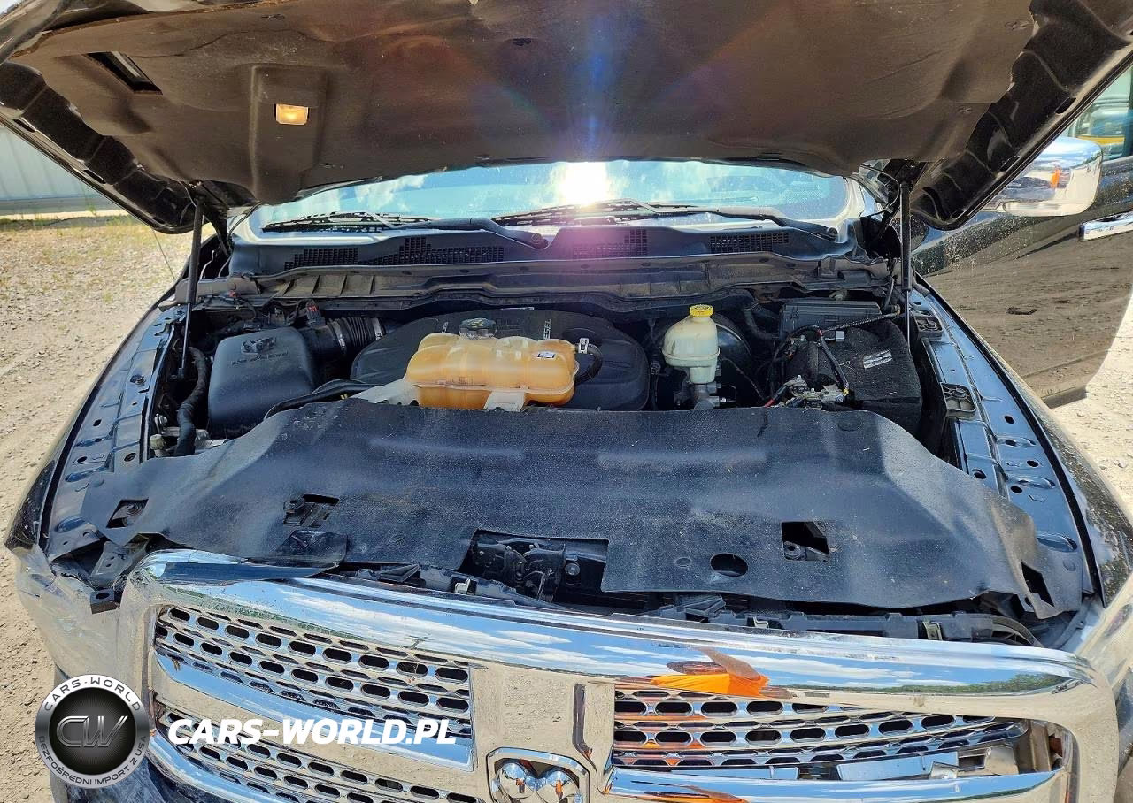 2016 Ram 1500 Laramie VIN:1C6RR7NM6GS218676 - 11