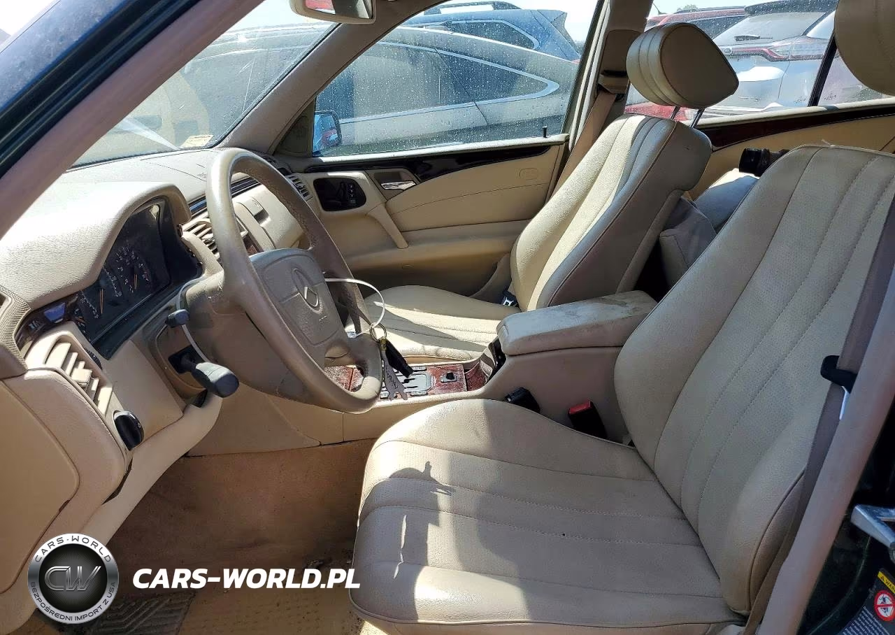1998 Mercedes-Benz E VIN:WDBJH82F7WX005501 - 7
