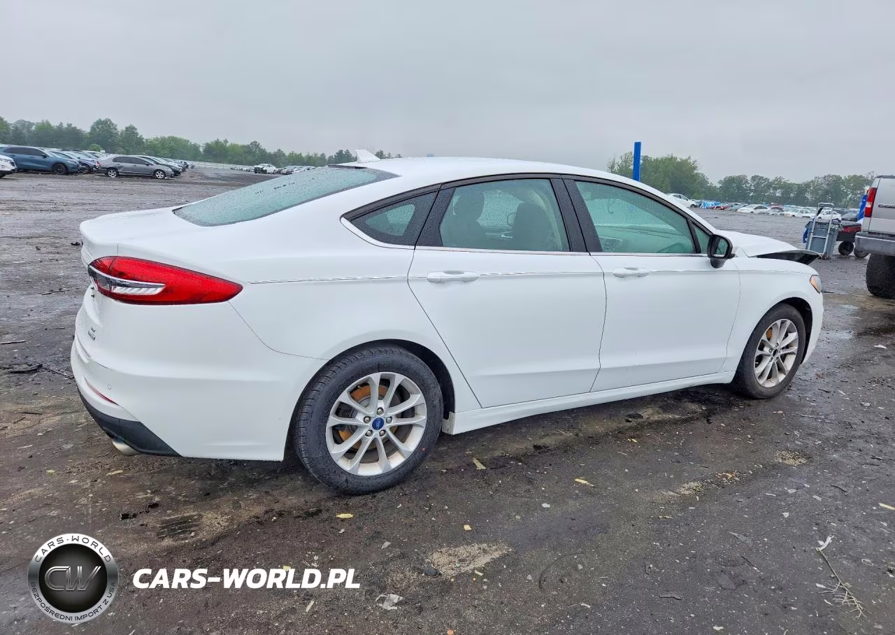 2020 Ford Fusion Se VIN:3FA6P0HD5LR136079 - 3