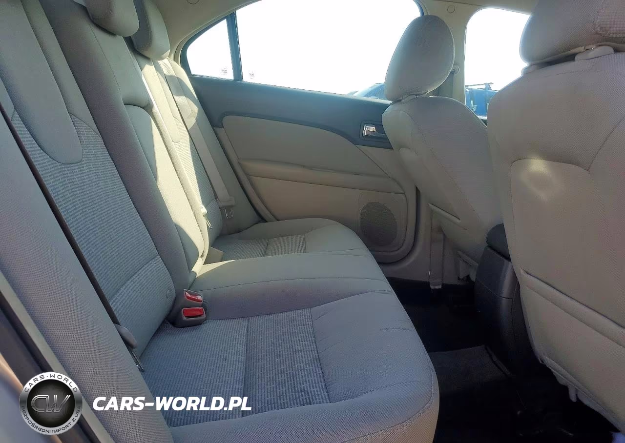 2010 Ford Fusion Se VIN:3FAHP0HA2AR424850 - 10