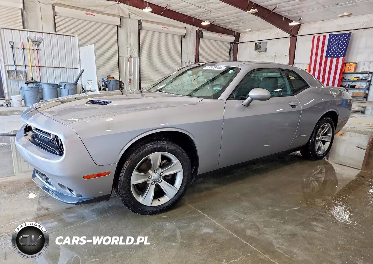 2018 Dodge Challenger Sxt VIN:2C3CDZAG7JH121790 - 1