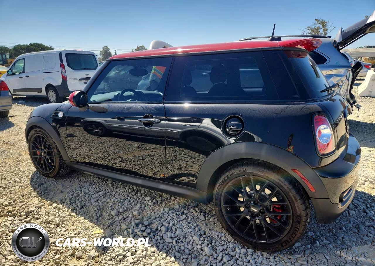 2011 Mini Cooper John Cooper Works VIN:WMWSV9C57BTZ97115 - 2