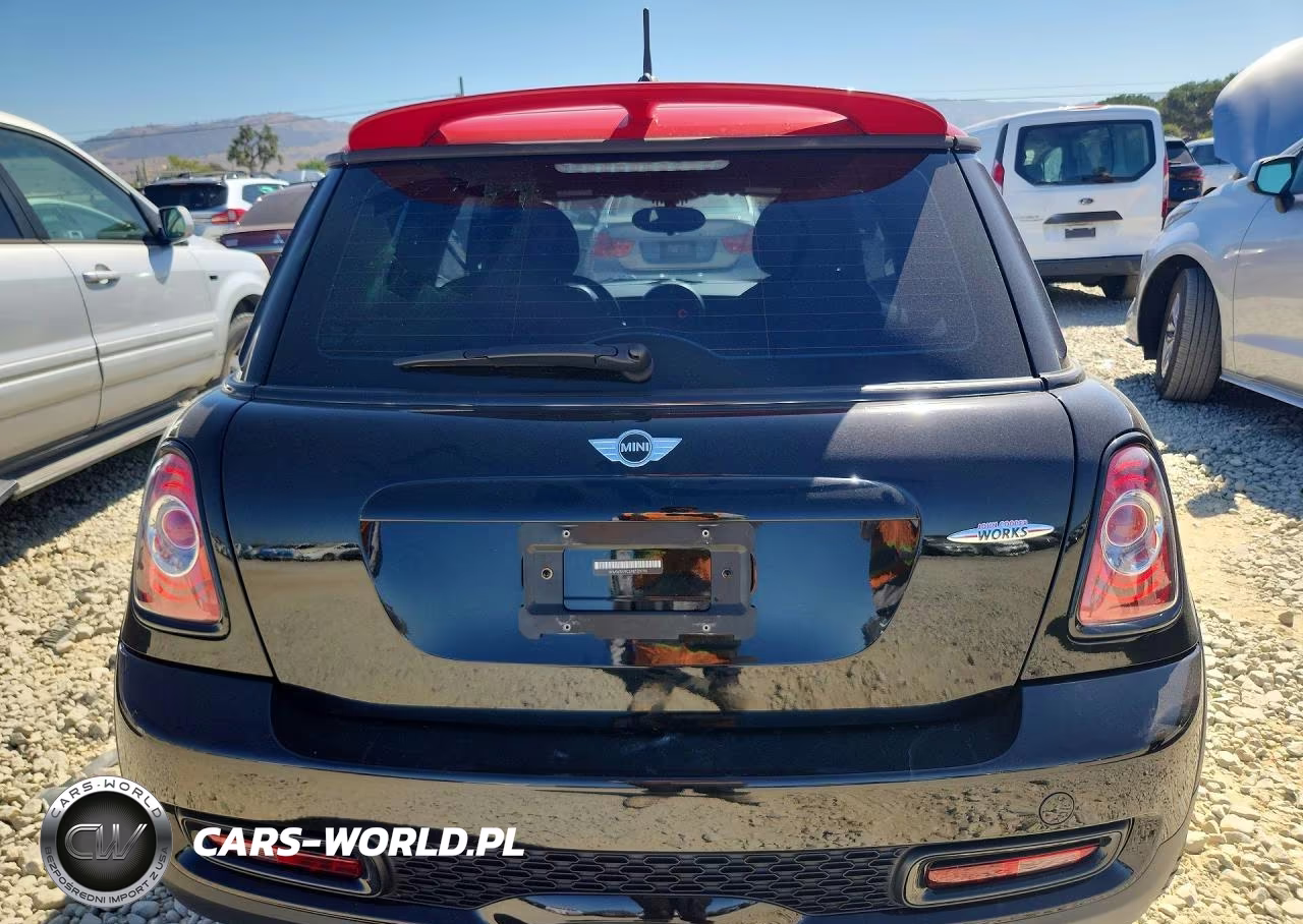 2011 Mini Cooper John Cooper Works VIN:WMWSV9C57BTZ97115 - 6