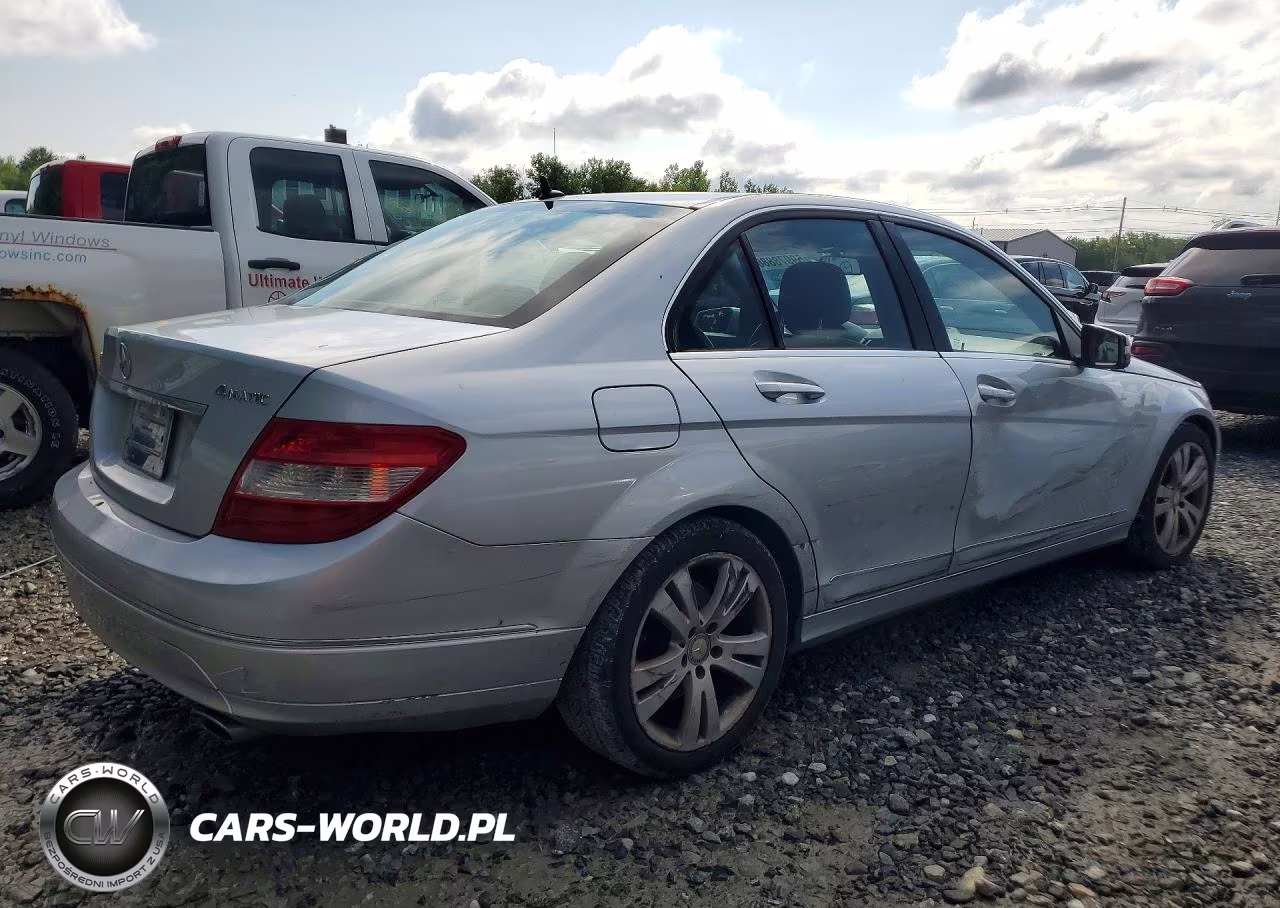 2011 Mercedes-Benz C 300 4Matic VIN:WDDGF8BB5BR145078 - 3