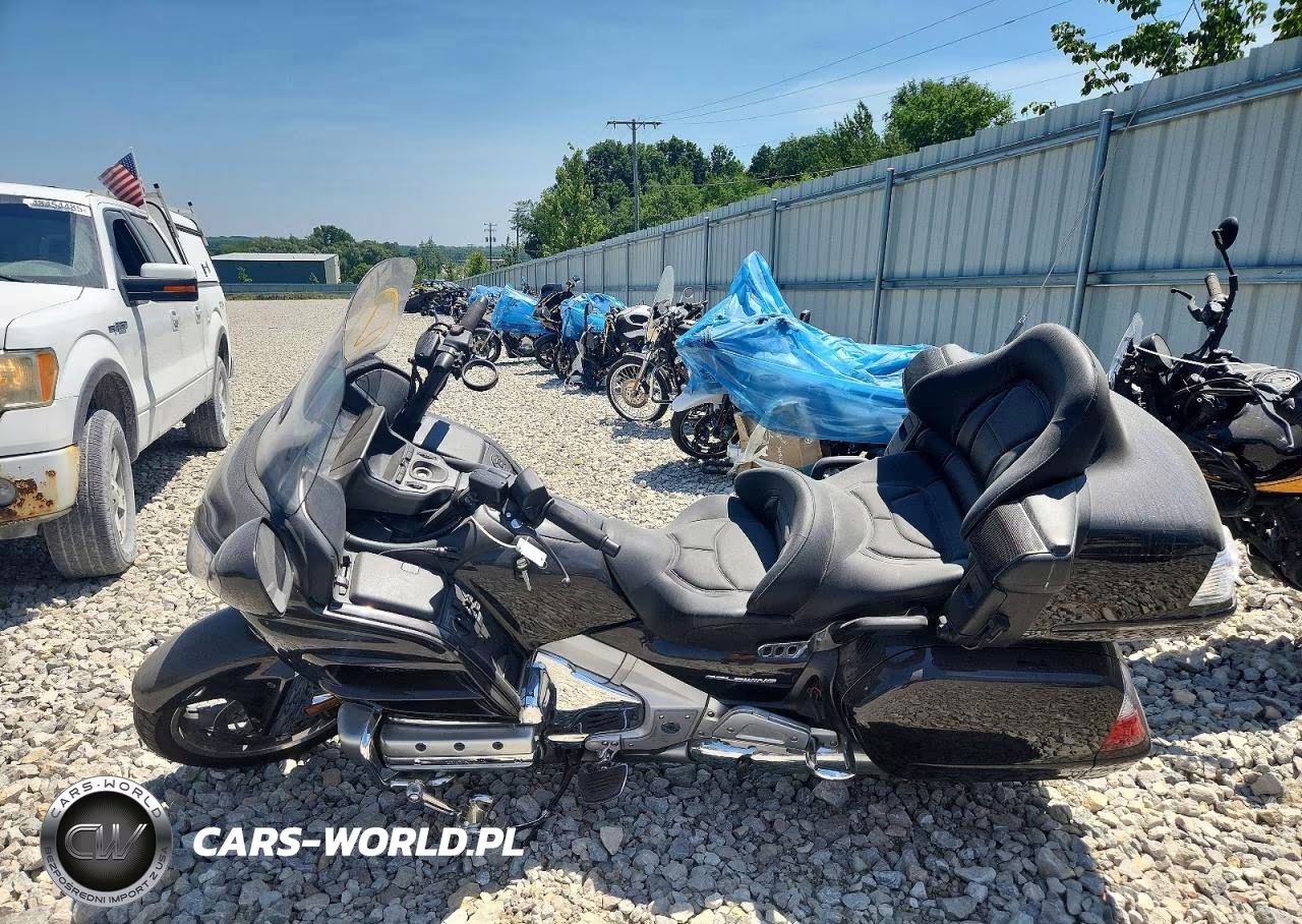2010 Honda Gl1800 VIN:1HFSC47H2AA902797 - 3