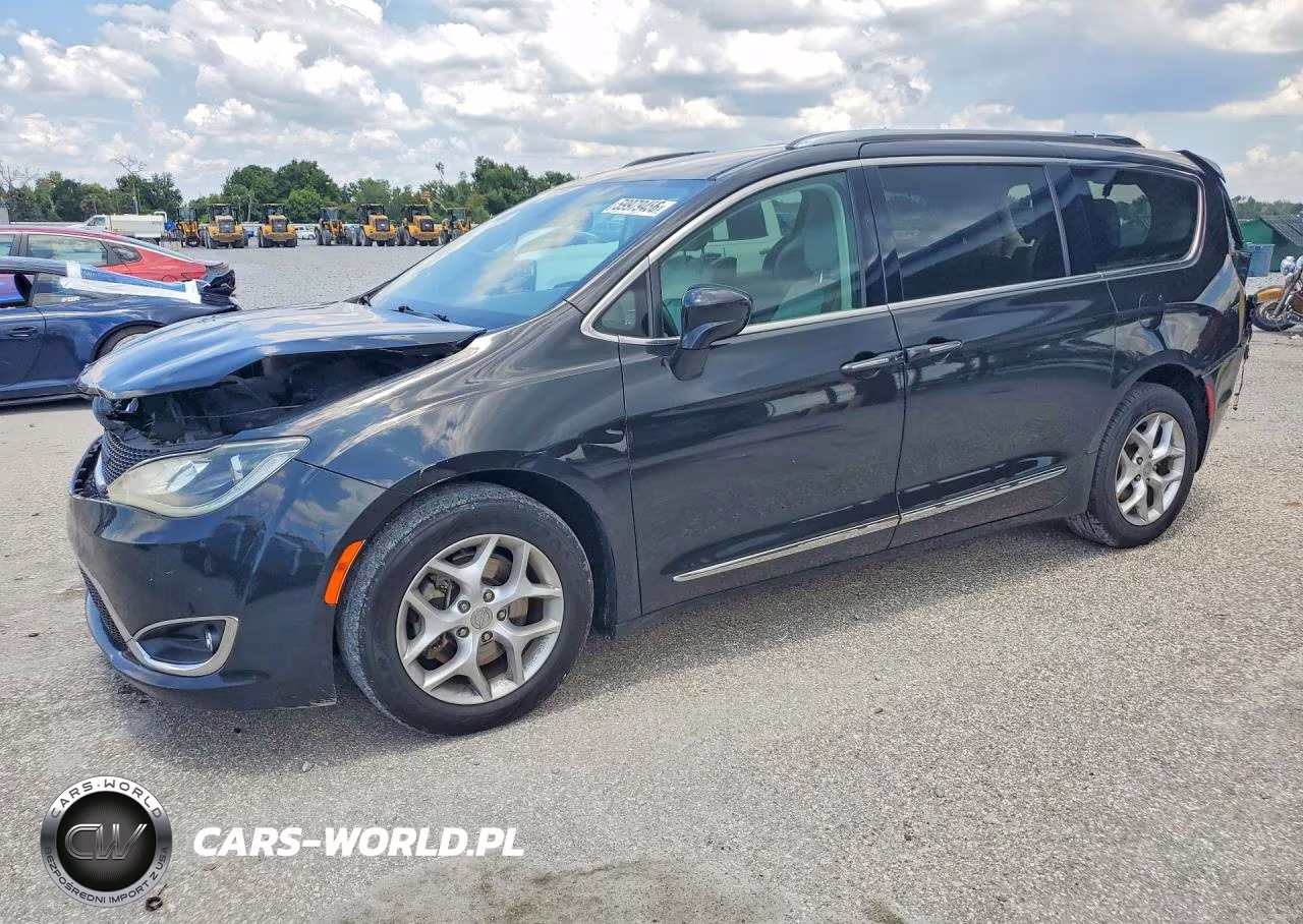 2017 Chrysler Pacifica Touring L Plus – zdjęcie 1 z 13