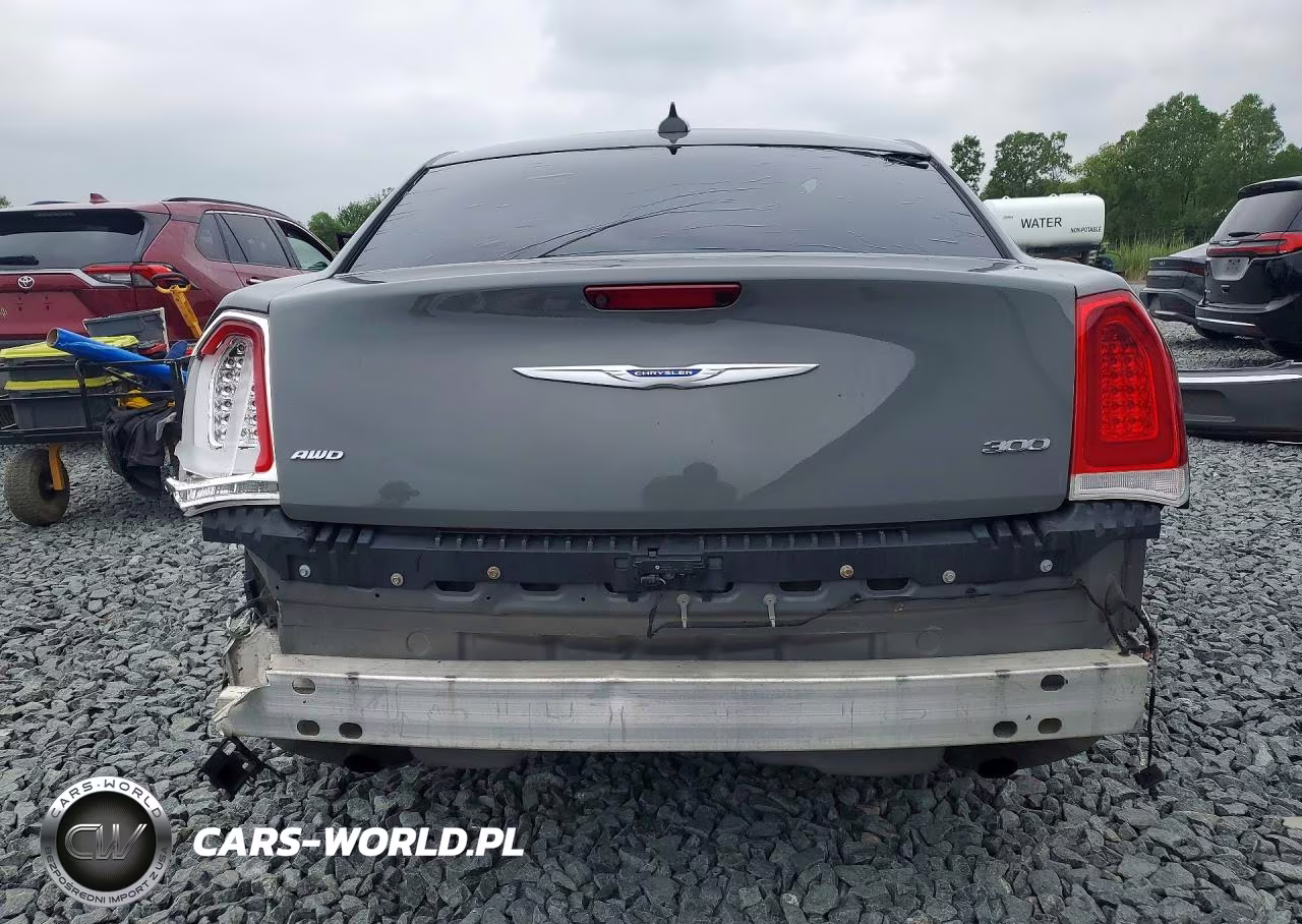 2019 Chrysler 300 Limited VIN:2C3CCAKG4KH690875 - 6