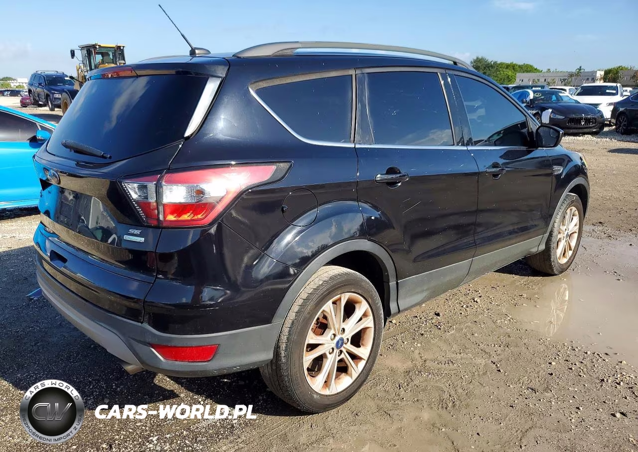 2018 Ford Escape Se VIN:1FMCU0GD5JUB28170 - 3