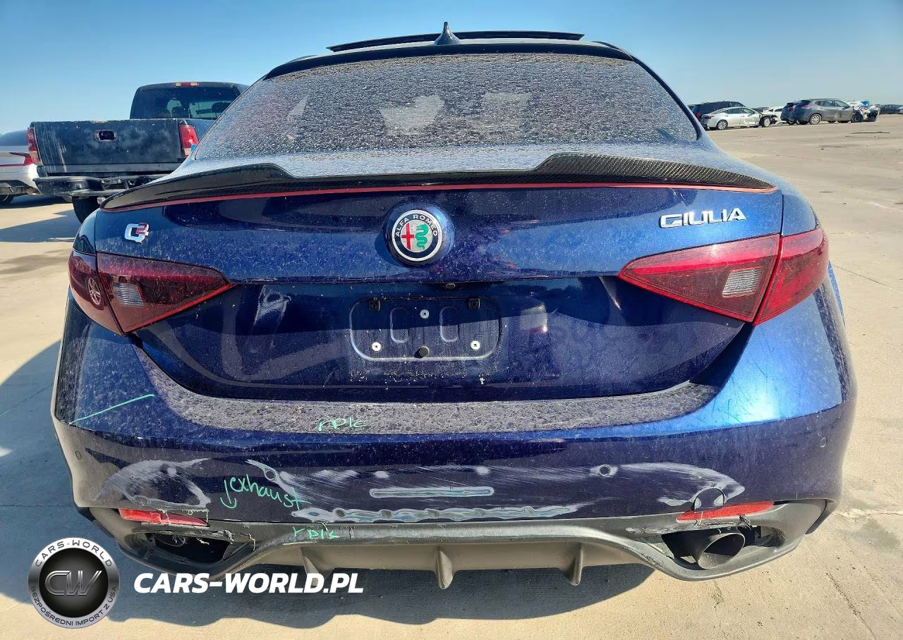 2017 Alfa Romeo Giulia Ti VIN:ZARFAECN5H7554140 - 6