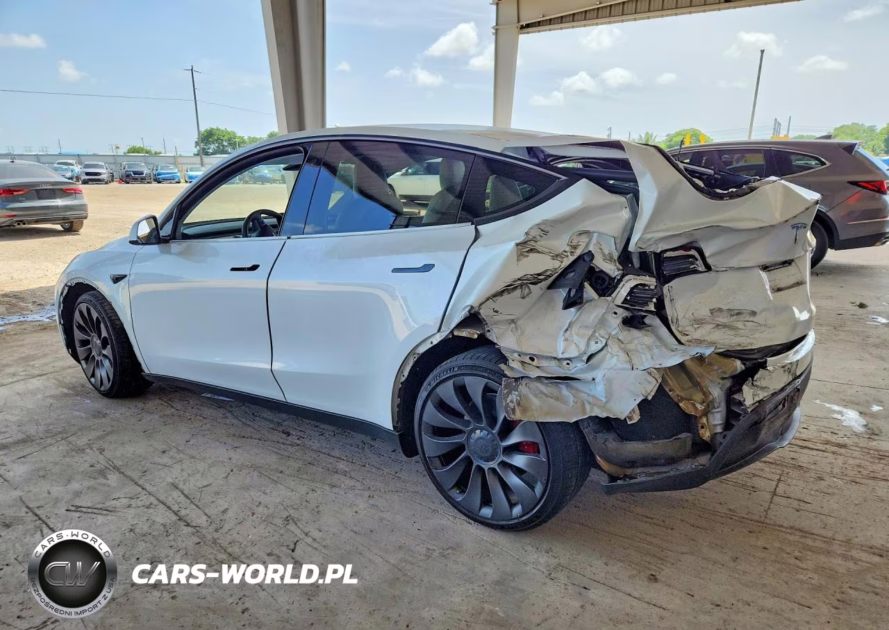 2020 Tesla Model Y VIN:5YJYGDEF7LF040780 - 2