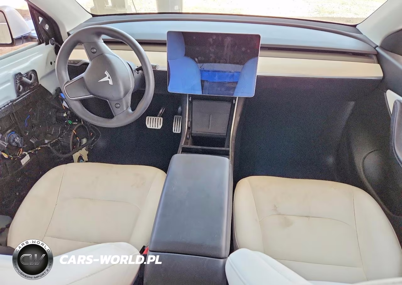 2020 Tesla Model Y VIN:5YJYGDEF7LF040780 - 8