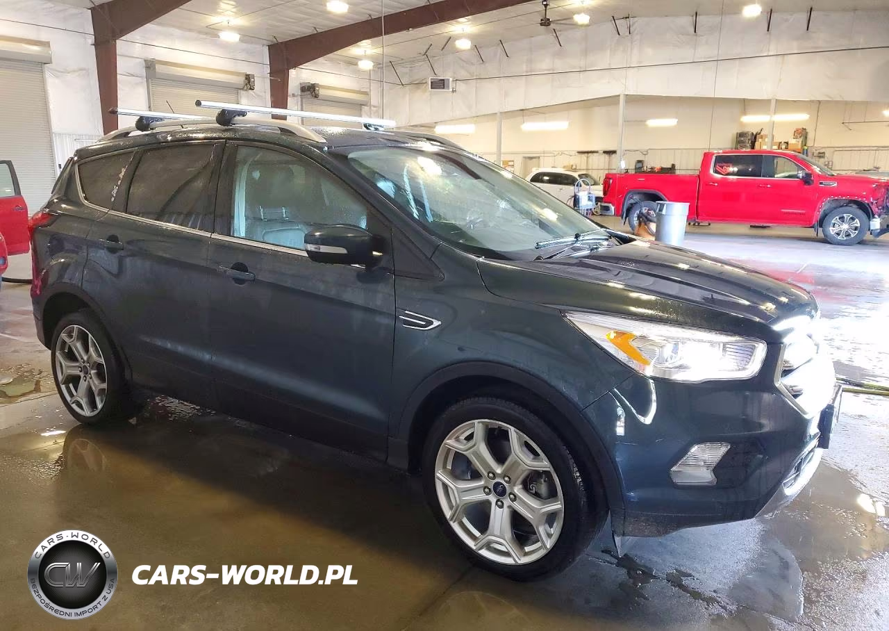 2019 Ford Escape Titanium VIN:1FMCU9J91KUC54522 - 4