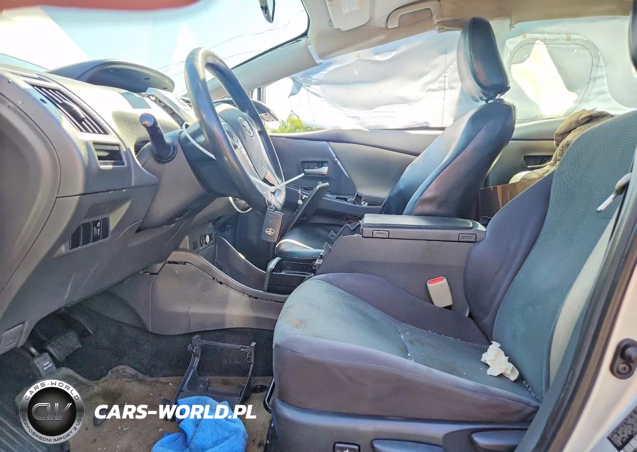 2014 Toyota Prius V Two VIN:JTDZN3EU1EJ010513 - 7