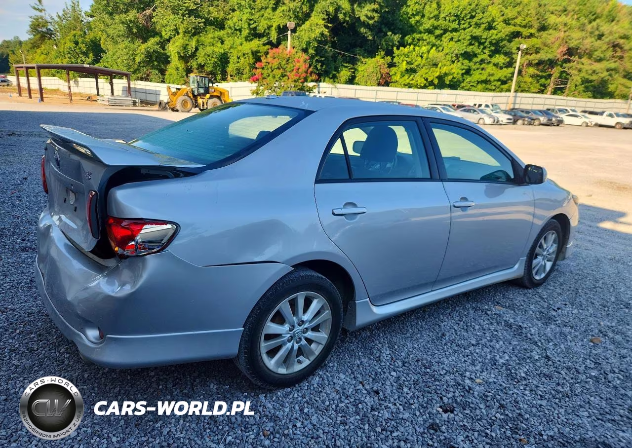 2010 Toyota Corolla S VIN:2T1BU4EE0AC467905 - 3