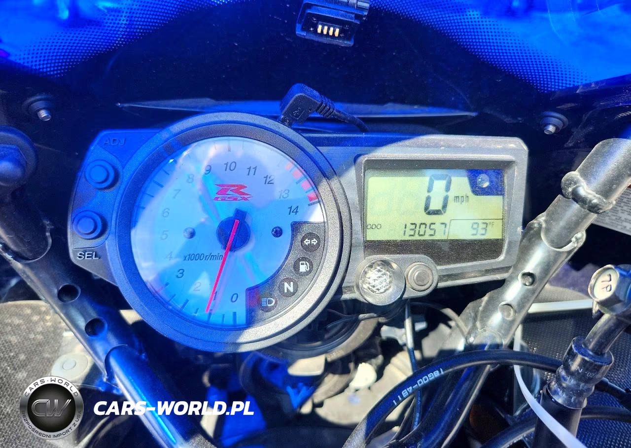 2004 Suzuki Gsx-R1000 VIN:JS1GT75A042105917 - 7