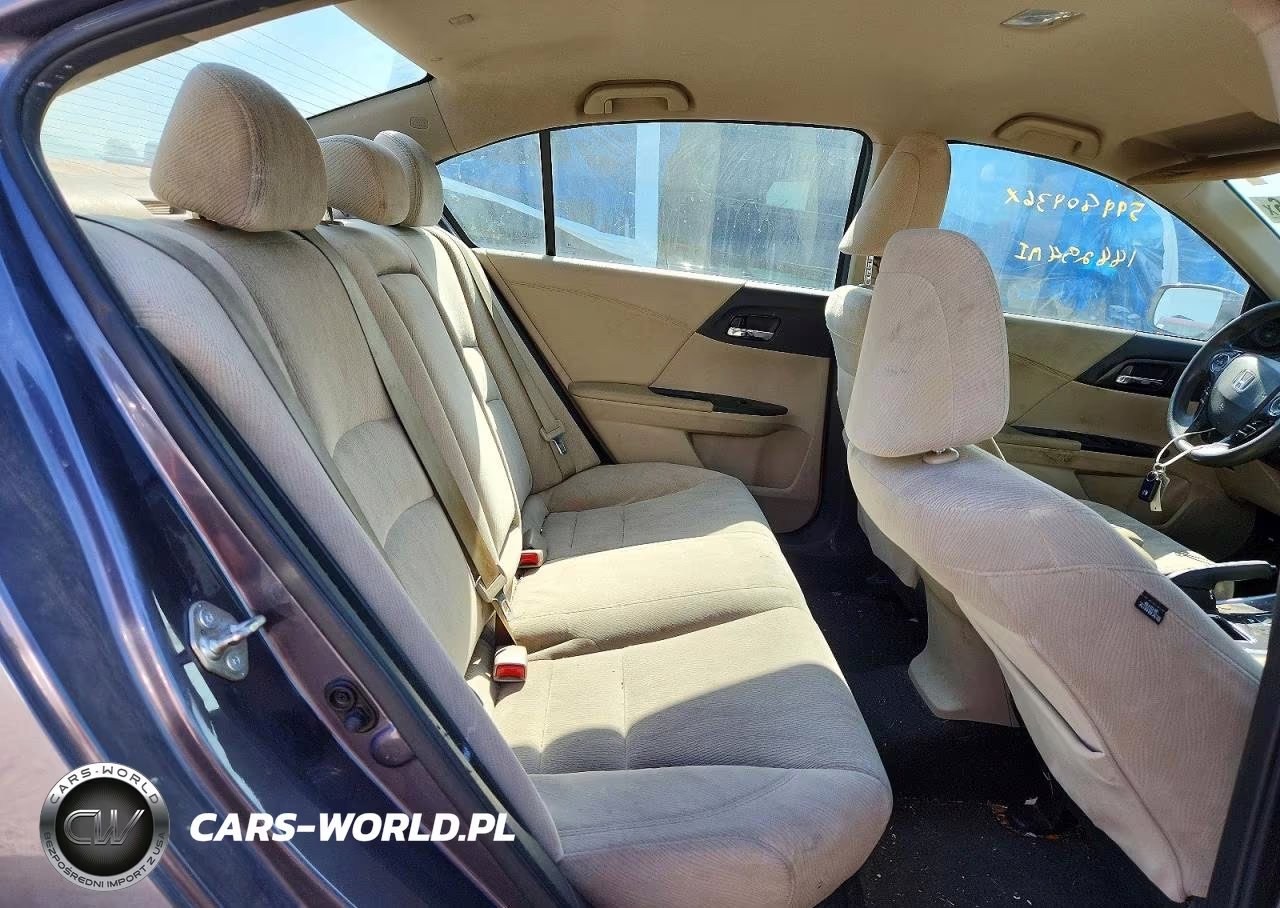 2015 Honda Accord Hybrid VIN:1HGCR6F31FA004585 - 10