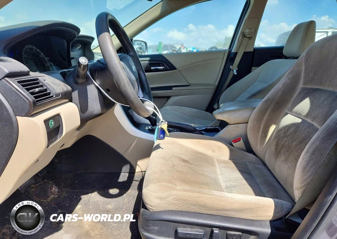 2015 Honda Accord Hybrid VIN:1HGCR6F31FA004585 - 7