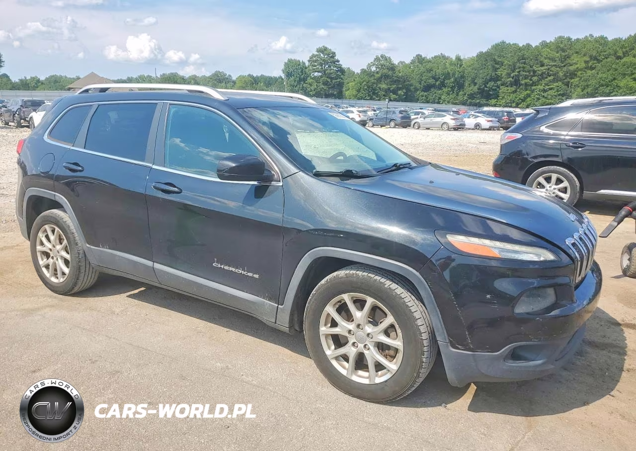 2014 Jeep Cherokee Latitude VIN:1C4PJLCS6EW265617 - 4