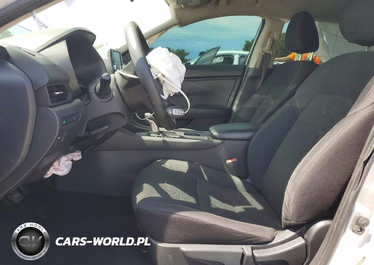 2023 Nissan Sentra S VIN:3N1AB8BV4PY300973 - 7