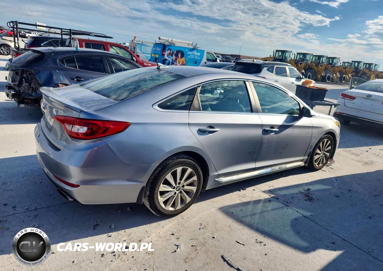 2017 Hyundai Sonata Sport VIN:5NPE34AF0HH505221 - 3