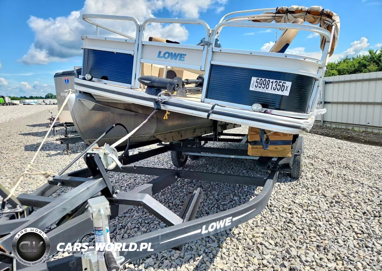 2017 Lowe Boat VIN:LWC00334G617 - 9
