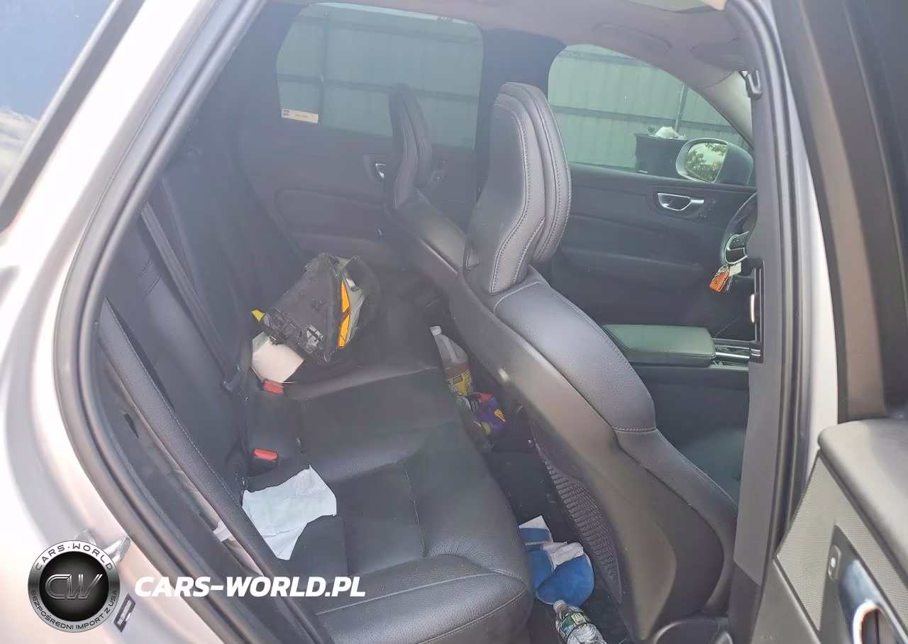 2022 Volvo Xc60 B5 Momentum VIN:YV4L12RK1N1034909 - 11