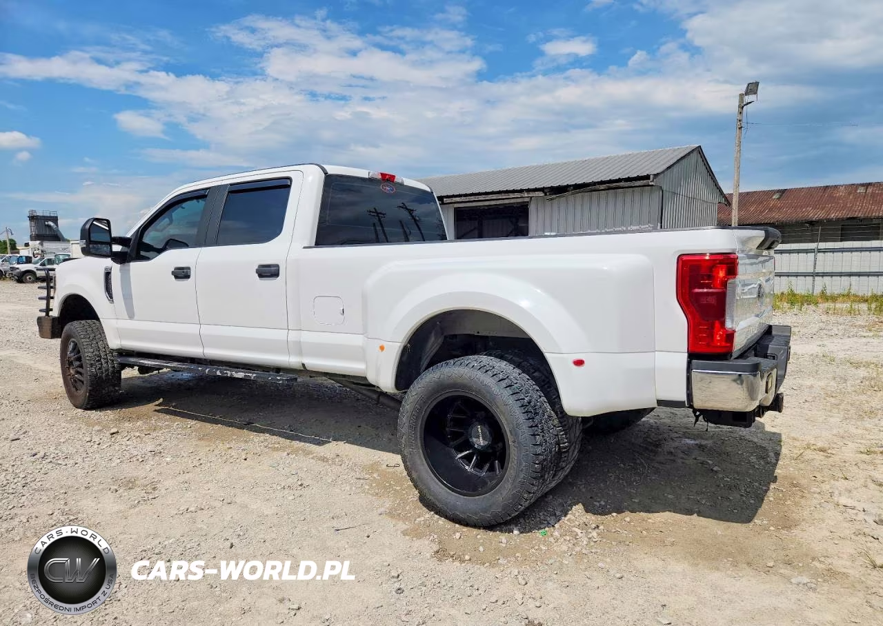 2018 Ford F350 Super Duty VIN:1FT8W3DT7JEC90717 - 2