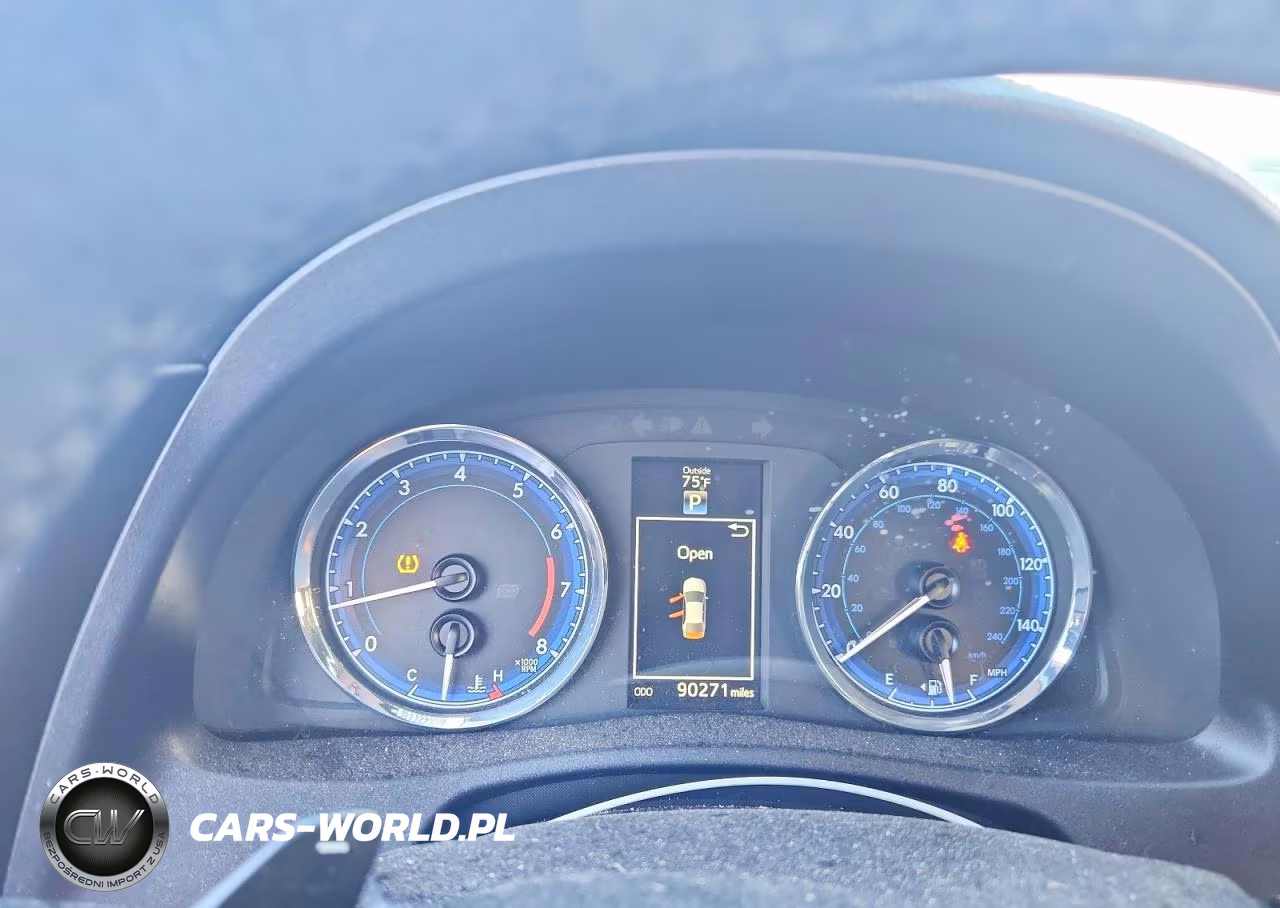 2018 Toyota Corolla Se VIN:2T1BURHE6JC032038 - 9