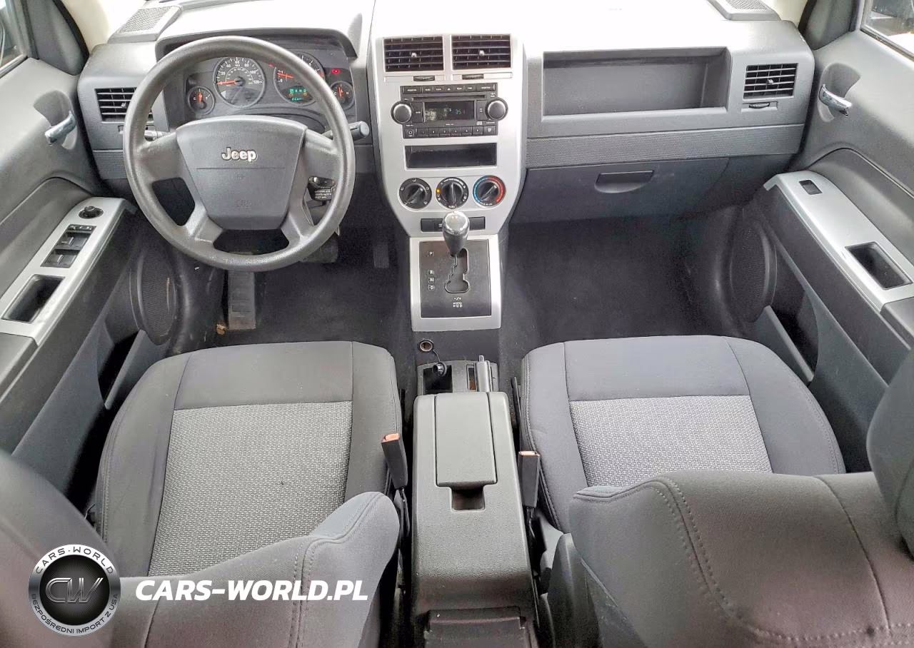 2008 Jeep Patriot Sport VIN:1J8FT28W68D706831 - 8