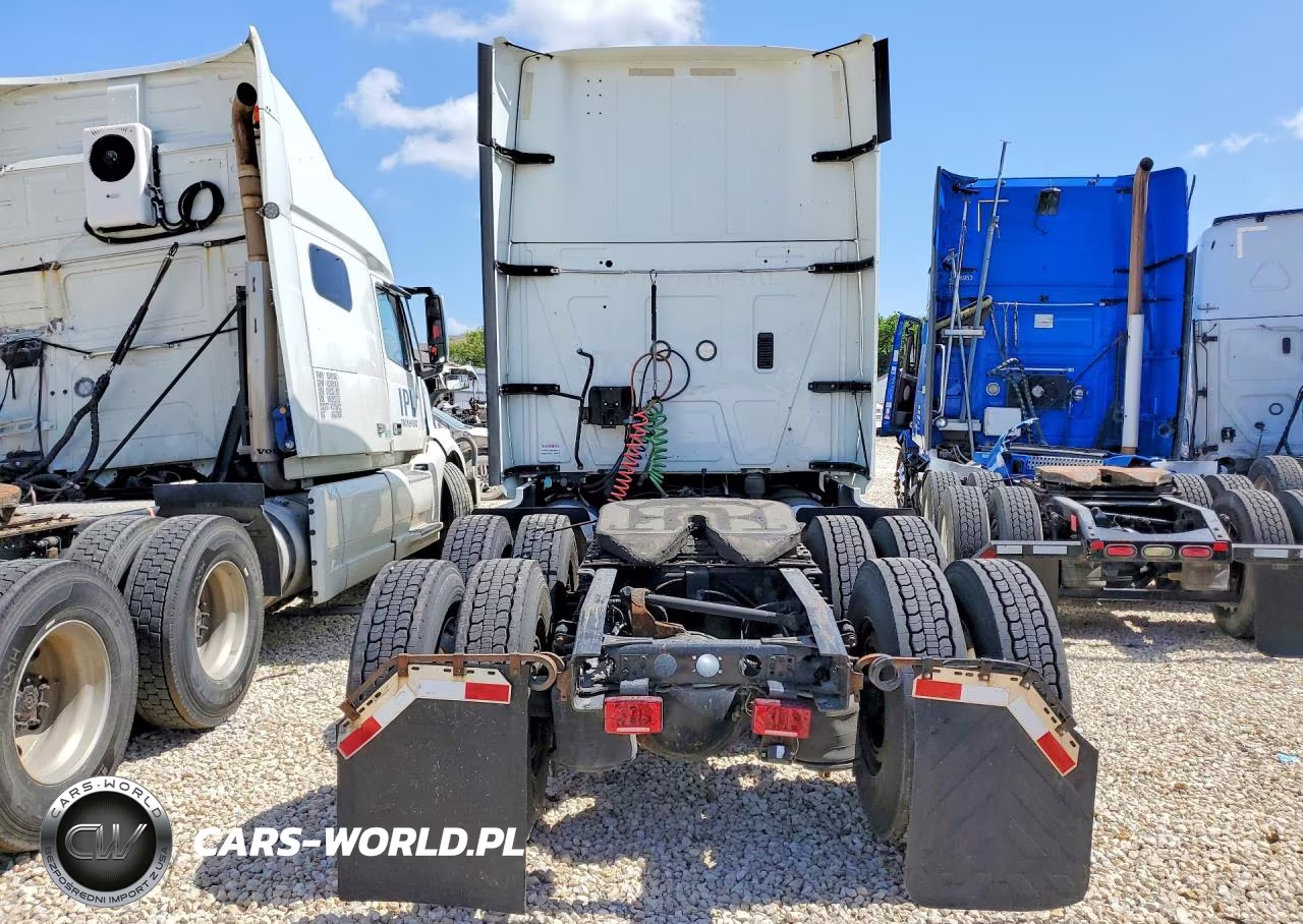 2020 International Lt625 Semi Truck VIN:3HSDZAPR2LN843735 - 6