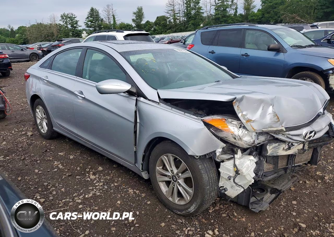 2013 Hyundai Sonata Gls VIN:5NPEB4AC9DH785854 - 4