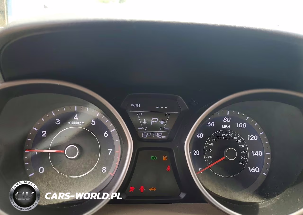 2016 Hyundai Elantra Value Edition VIN:5NPDH4AE8GH756006 - 9