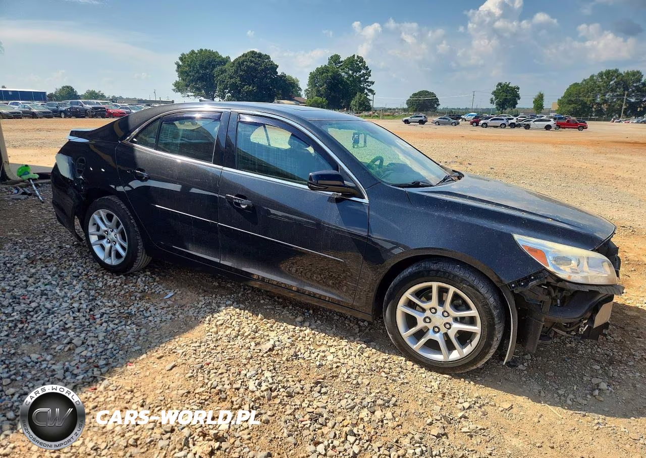 2015 Chevrolet Malibu 1Lt VIN:1G11C5SL4FF338435 - 4