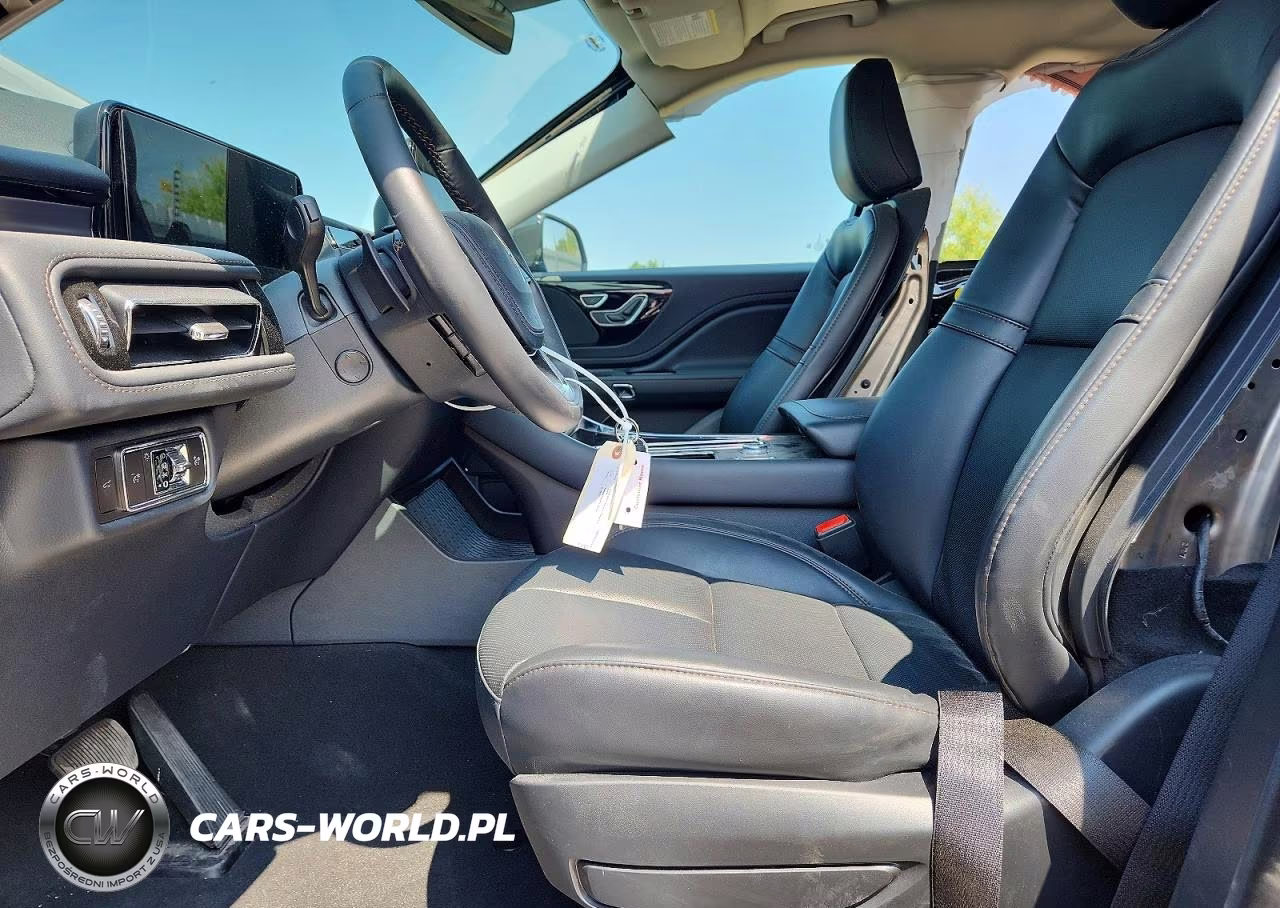 2026 Lincoln Aviator VIN:5LM5J6XC0TGL04813 - 7