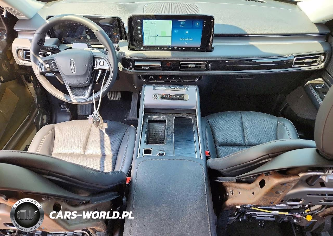 2026 Lincoln Aviator VIN:5LM5J6XC0TGL04813 - 8