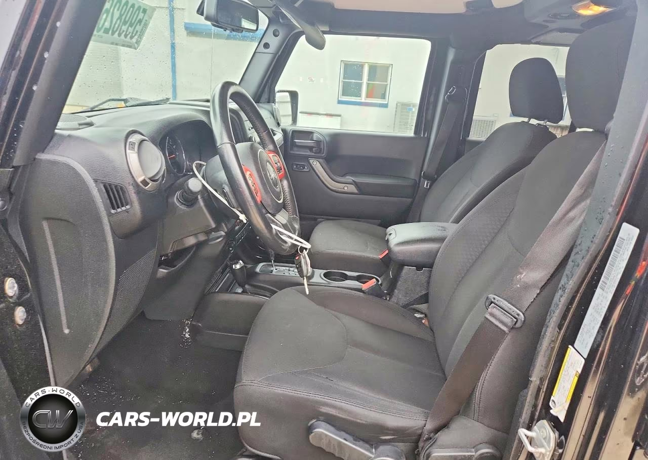 2017 Jeep Wrangler Unlimited Sport VIN:1C4BJWDG6HL576069 - 7