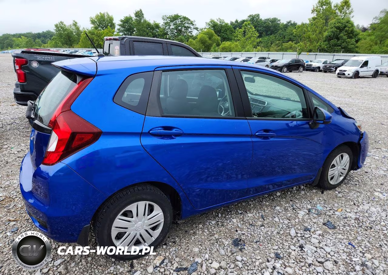 2019 Honda Fit Lx VIN:3HGGK5H42KM746948 - 3