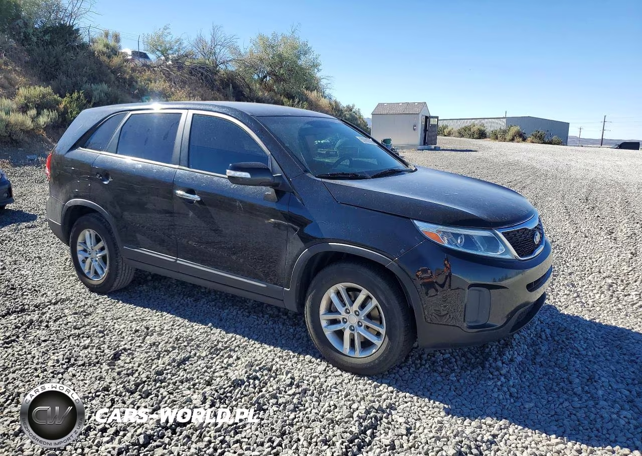 2014 Kia Sorento Lx VIN:5XYKT3A64EG428627 - 4