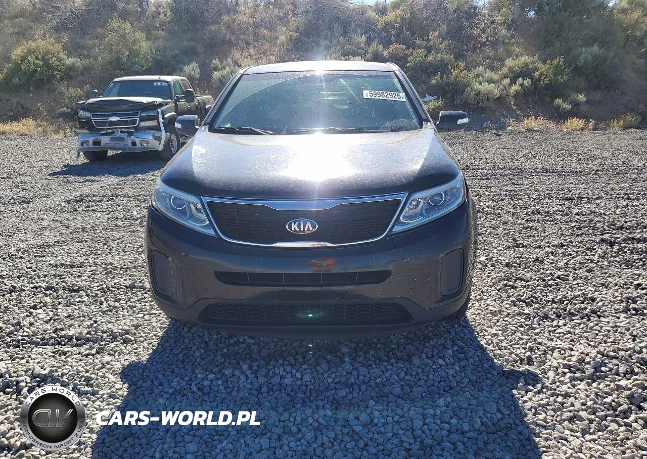 2014 Kia Sorento Lx VIN:5XYKT3A64EG428627 - 5