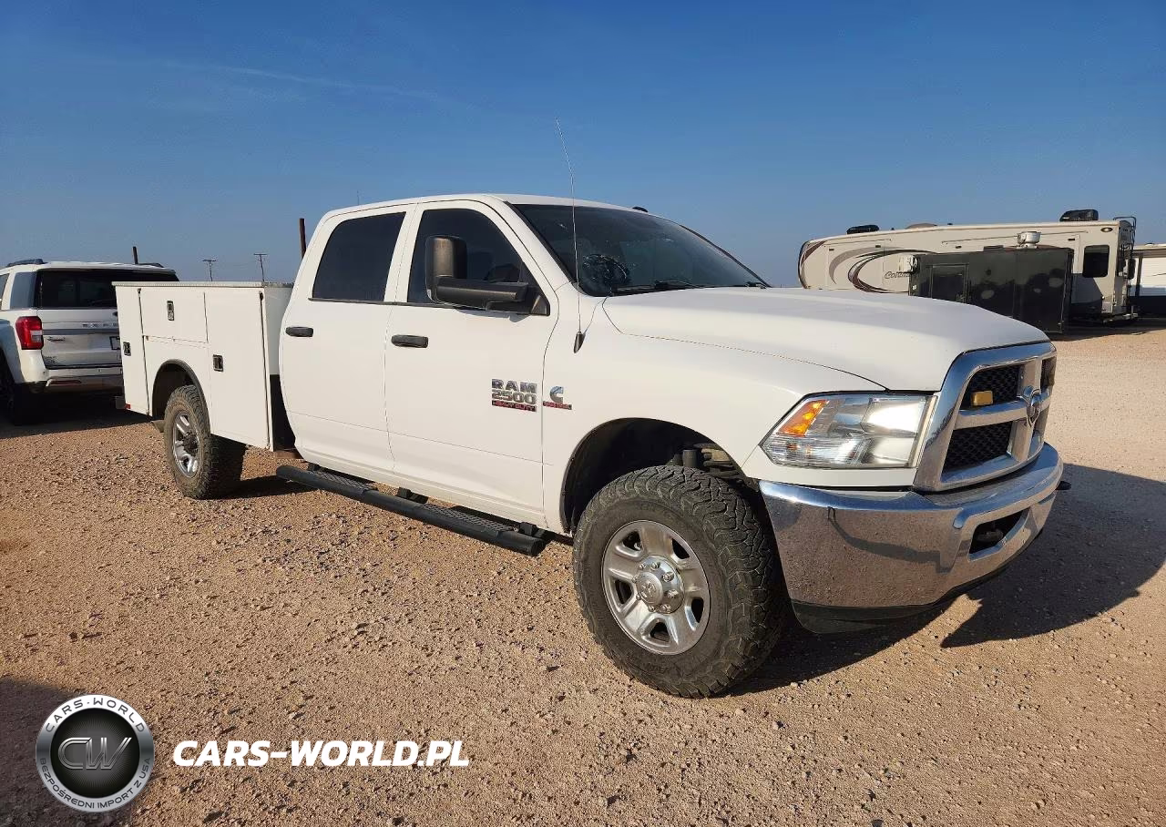 2018 Ram 2500 St VIN:3C6UR5HL2JG269155 - 4