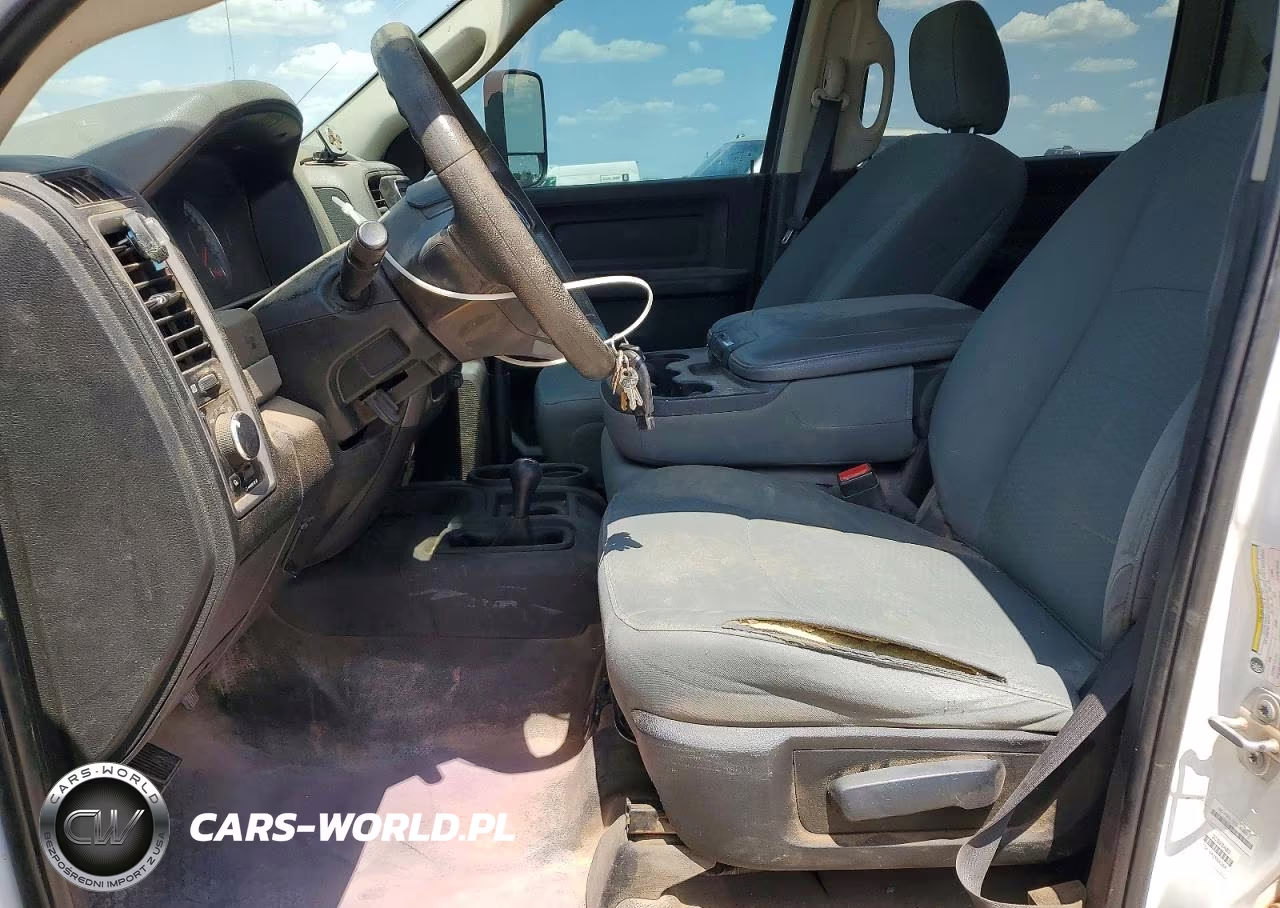 2018 Ram 2500 St VIN:3C6UR5HL2JG269155 - 7