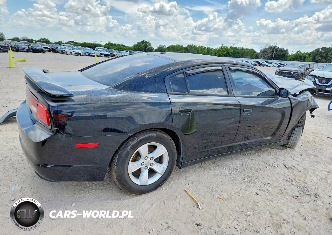 2013 Dodge Charger Se VIN:2C3CDXBG8DH550377 - 3