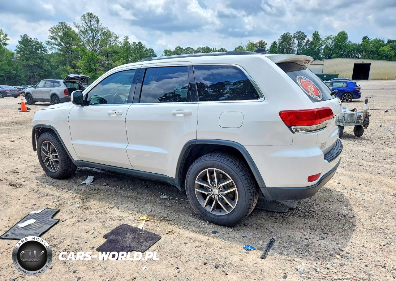2018 Jeep Grand Cherokee Laredo VIN:1C4RJEAG7JC265365 - 2