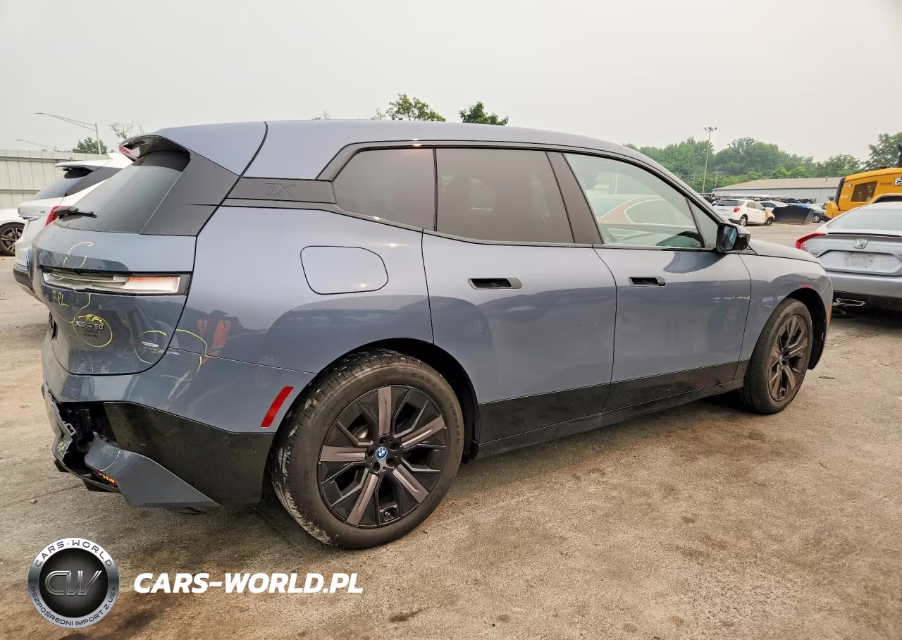 2024 BMW Ix xDrive50 VIN:WB523CF02RCP02238 - 3