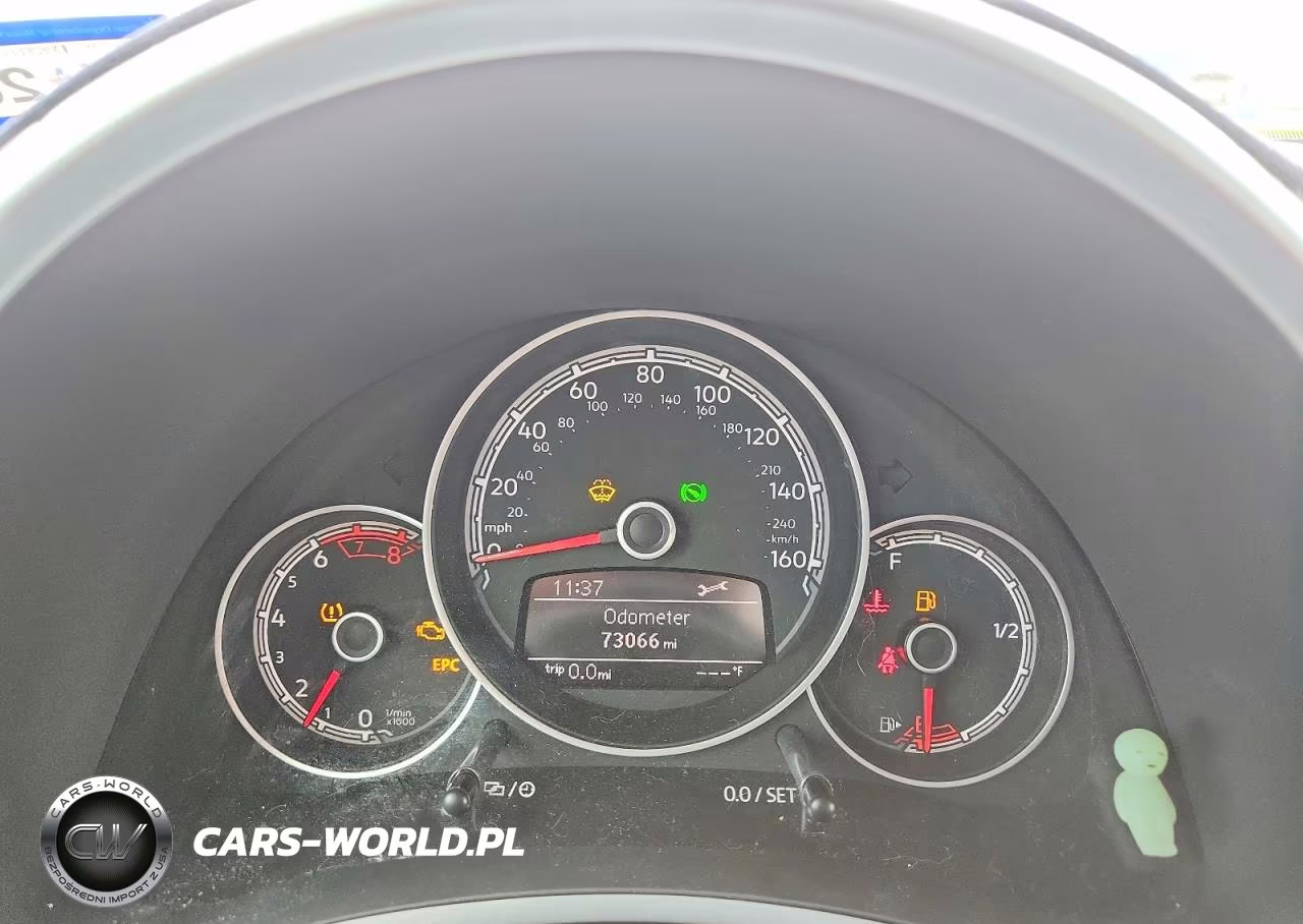 2018 Volkswagen Beetle Se VIN:3VWJD7AT4JM710556 - 9