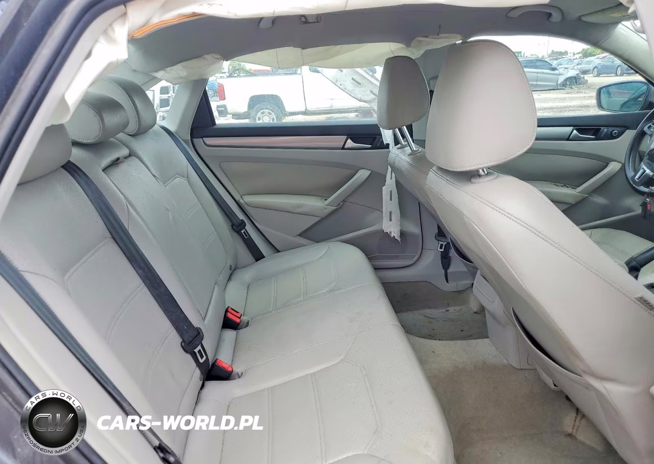 2015 Volkswagen Passat S VIN:1VWAS7A30FC080534 - 10