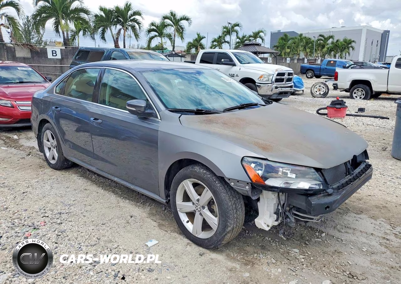 2015 Volkswagen Passat S VIN:1VWAS7A30FC080534 - 4